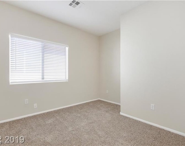 9617 Sound View Avenue - Photo Thumbnail 7