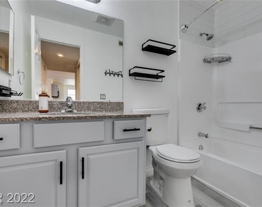 2801 N Rainbow Boulevard - Photo Thumbnail 14