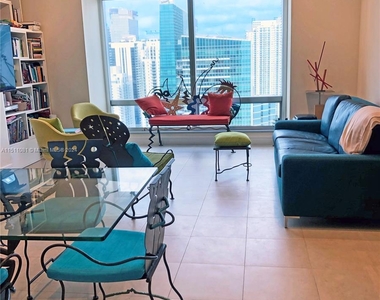 1425 Brickell Ave - Photo Thumbnail 6