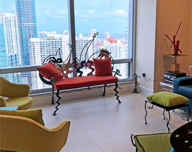 1425 Brickell Ave - Photo Thumbnail 7