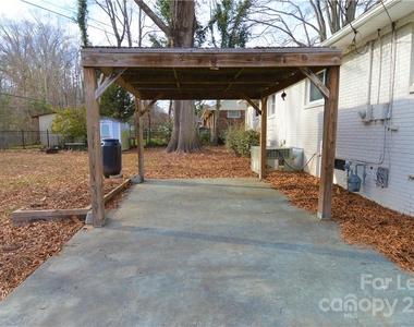 1020 Montford Drive - Photo Thumbnail 1