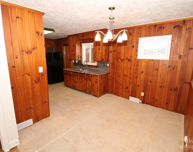 6906 Lakeside Drive - Photo Thumbnail 12