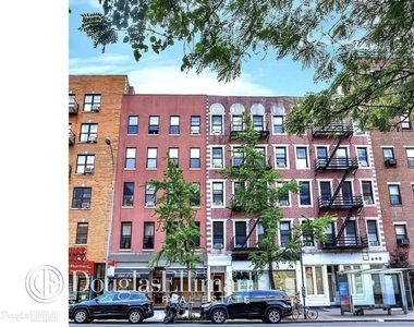642 Tenth Ave - Photo Thumbnail 1