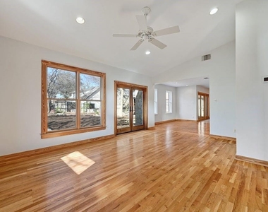 1102  Garner Ave - Photo Thumbnail 12