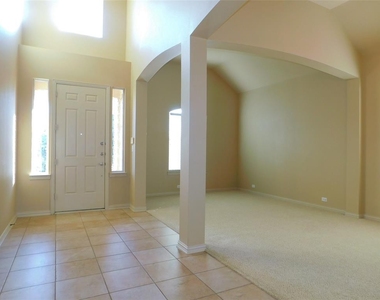 4204 Sweetgum Drive - Photo Thumbnail 3