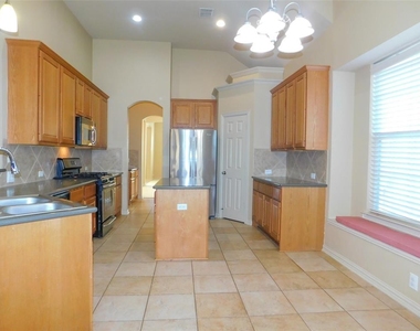 4204 Sweetgum Drive - Photo Thumbnail 10