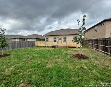 2858 Lindenwood Run - Photo Thumbnail 12