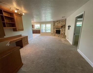 8902 Bellemeade Circle - Photo Thumbnail 7