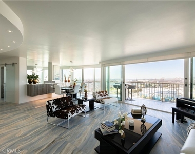 700 E Ocean Boulevard - Photo Thumbnail 41