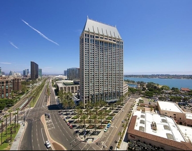 700 W Harbor Drive - Photo Thumbnail 17