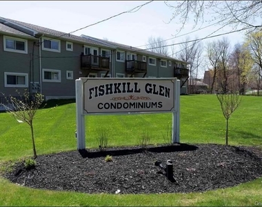 11 Fishkill Glen Drive - Photo Thumbnail 0