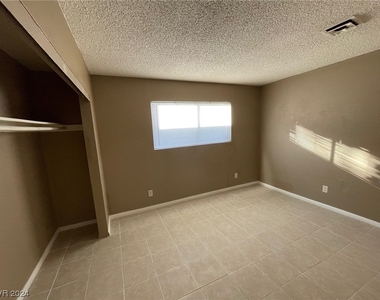 2516 E Mesquite Avenue - Photo Thumbnail 8