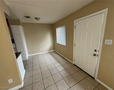 2605 E Cedar Avenue - Photo Thumbnail 4