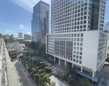 500 Brickell Av - Photo Thumbnail 25