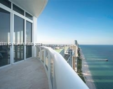 16001 Collins Ave - Photo Thumbnail 2