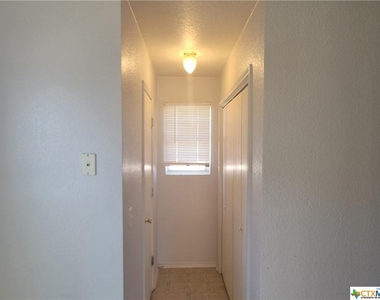 4305 Abigail Drive - Photo Thumbnail 4