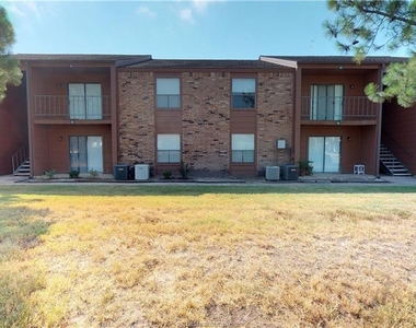 904 University Oaks Boulevard - Photo Thumbnail 23