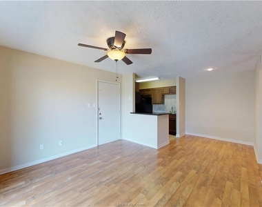 904 University Oaks Boulevard - Photo Thumbnail 1