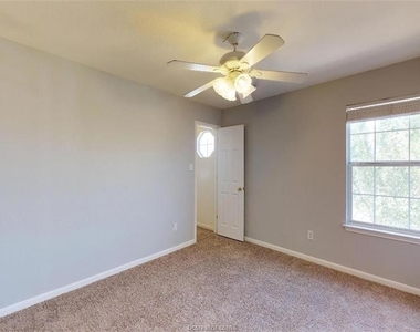 3719 Meadow View Drive - Photo Thumbnail 15