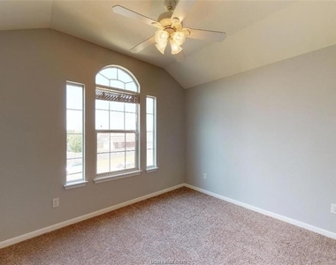 3719 Meadow View Drive - Photo Thumbnail 14