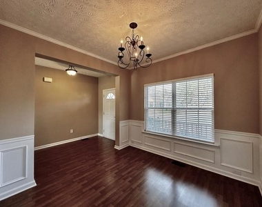 210 Mincey Way - Photo Thumbnail 2