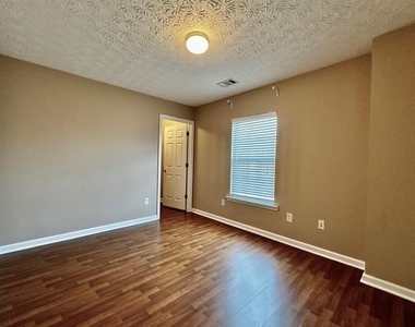 210 Mincey Way - Photo Thumbnail 23