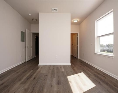 1210 Eaton Avenue - Photo Thumbnail 15