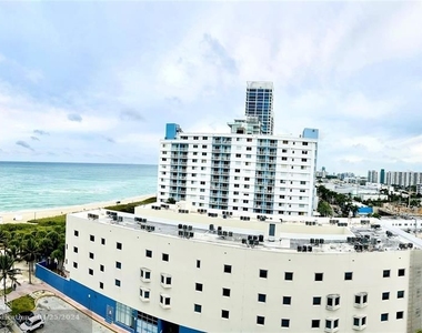 7135 Collins Ave - Photo Thumbnail 12