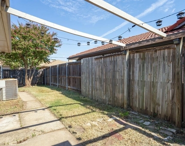 3015 Modella Avenue - Photo Thumbnail 29