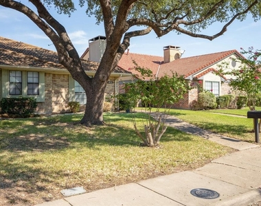 3015 Modella Avenue - Photo Thumbnail 2