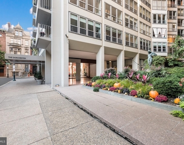 224 W Rittenhouse Square - Photo Thumbnail 13