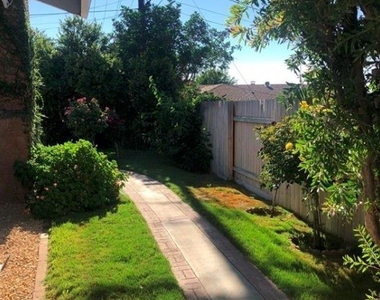 1492 Rosehill Drive - Photo Thumbnail 29