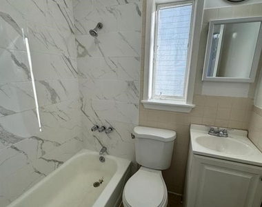 1738 Holland Avenue - Photo Thumbnail 8