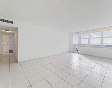 3725 S Ocean Dr - Photo Thumbnail 7