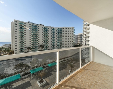 3725 S Ocean Dr - Photo Thumbnail 3