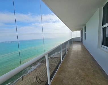 3725 S Ocean Dr - Photo Thumbnail 2