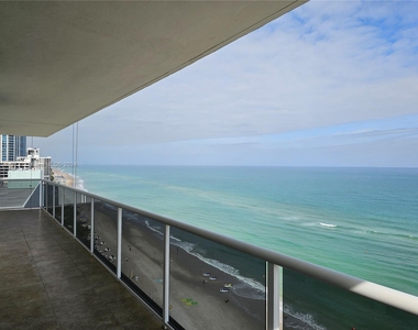 3725 S Ocean Dr - Photo Thumbnail 0