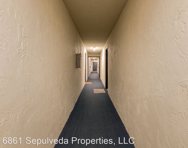 6861 Sepulveda Blvd - Photo Thumbnail 11