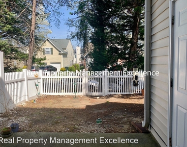 5402 Patuxent Dr. - Photo Thumbnail 21