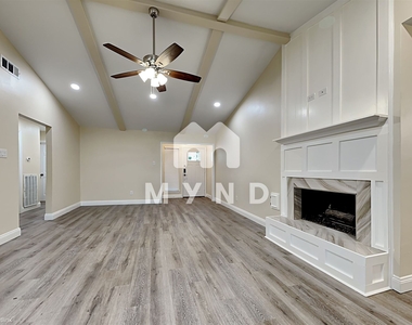 2905 Shady Creek Dr - Photo Thumbnail 1