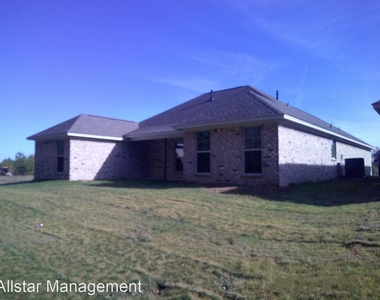 518 Stonebrook Place - Photo Thumbnail 13