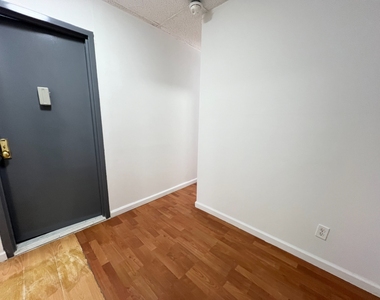 83 Eldridge Street - Photo Thumbnail 8