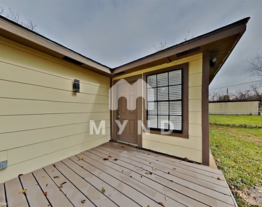 9606 Carlow Ln - Photo Thumbnail 25