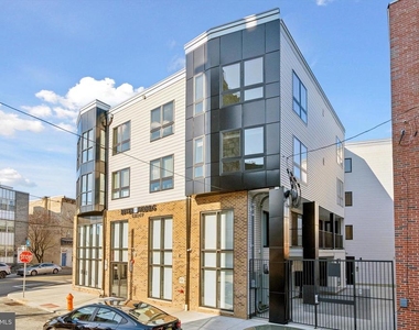 2451 Frankford Ave - Photo Thumbnail 0