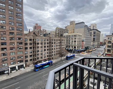 101 West 15th Street - Photo Thumbnail 11