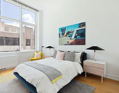 Copy of Queens Street - Photo Thumbnail 1