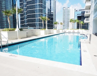 1200 Brickell Bay Dr - Photo Thumbnail 22