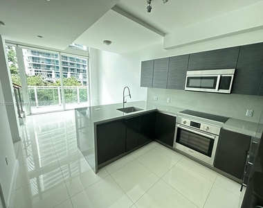 1080 Brickell Ave - Photo Thumbnail 0