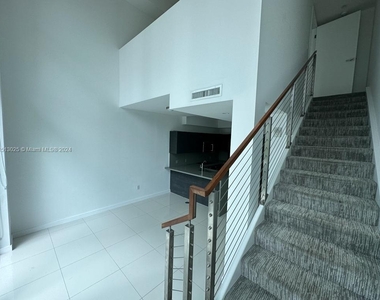 1080 Brickell Ave - Photo Thumbnail 4