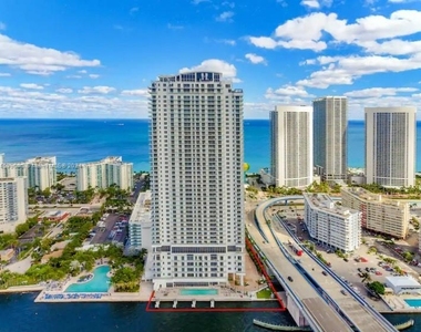 4010 S Ocean Dr - Photo Thumbnail 4